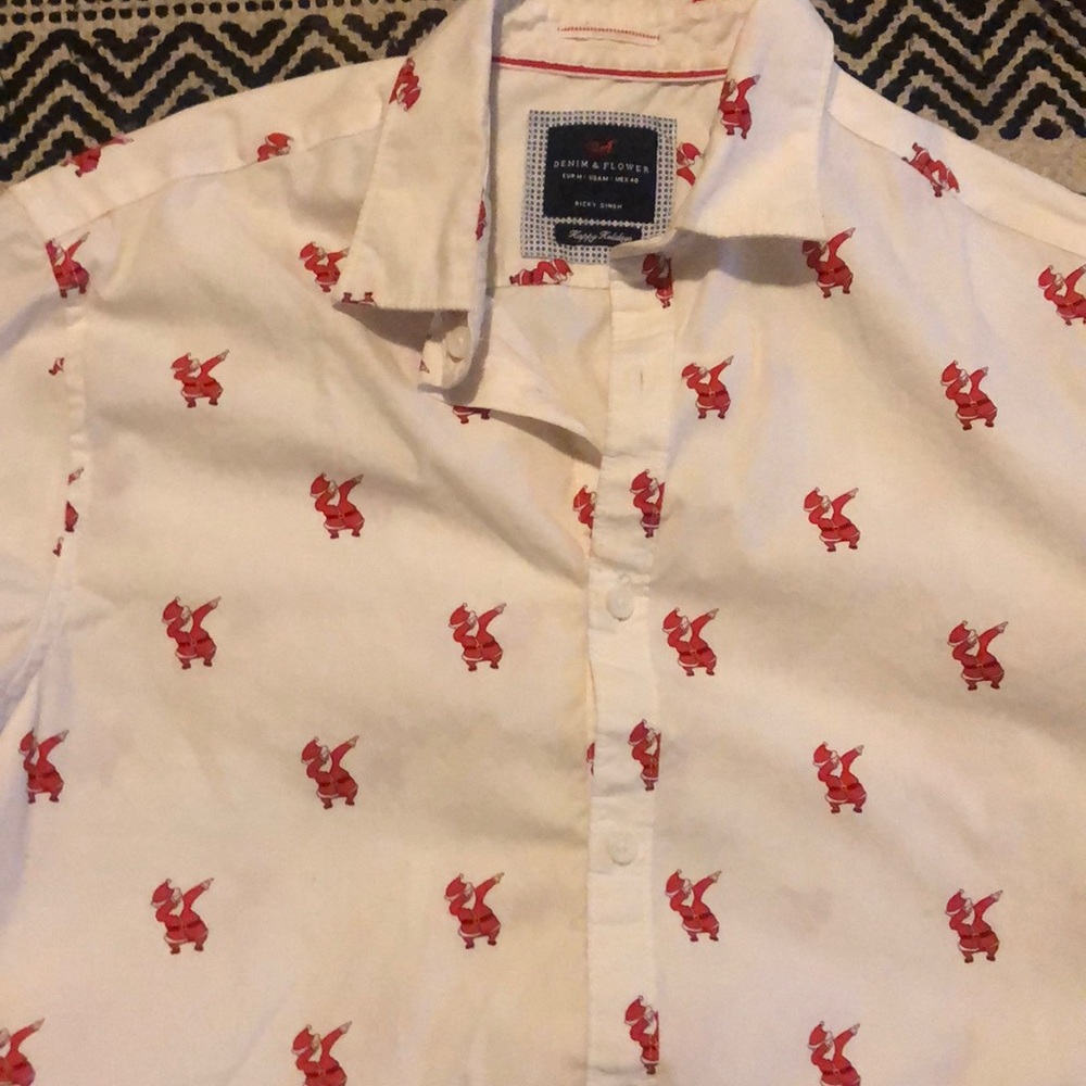 Santa dabbing shirt